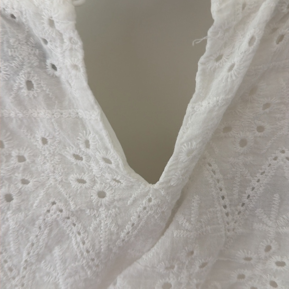 Petal and pup white eyelet midi dress with open back size s - Picture 3 of 3